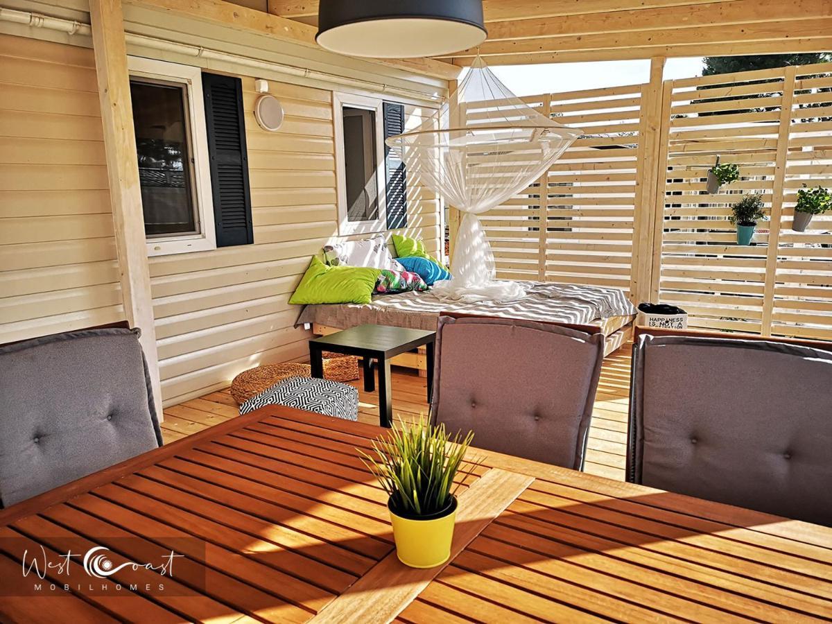 West Coast Mobilhome With Xxl Terrace Tar-Vabriga Екстериор снимка