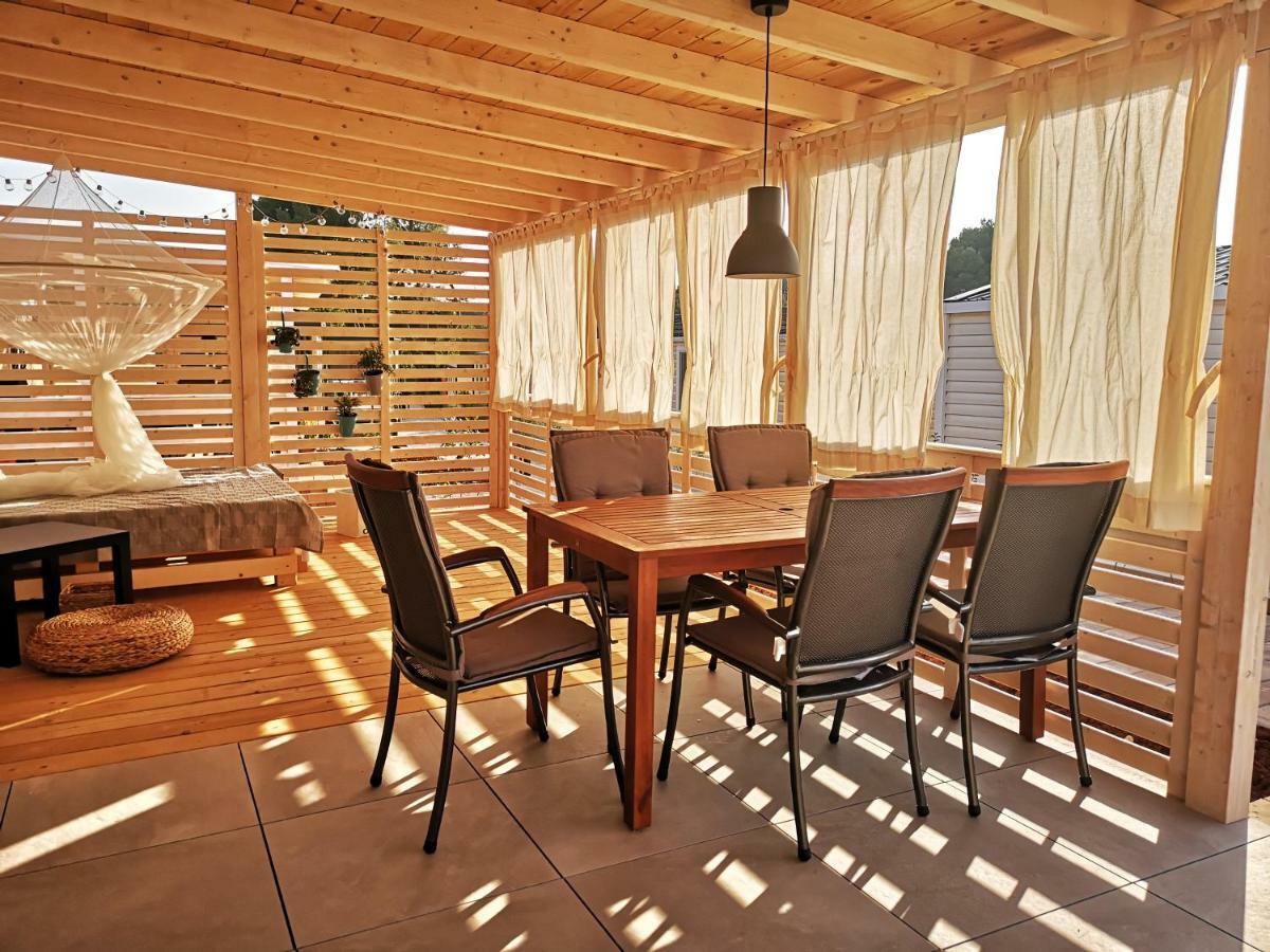 West Coast Mobilhome With Xxl Terrace Tar-Vabriga Екстериор снимка